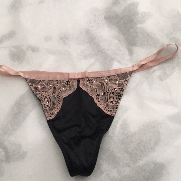 New* Adore Me Black‎ and Champagne Lace Corset Set - Picture 7 of 11